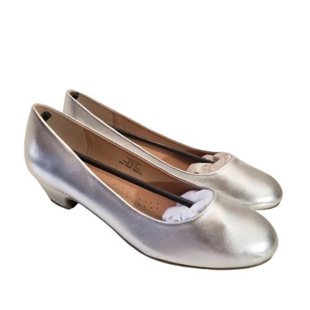 Journee Collection Saar Silver size 11